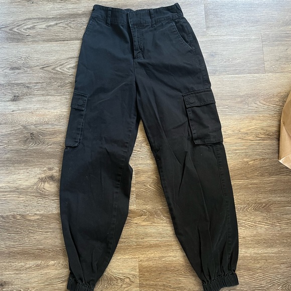 Forever 21 Pants - black cargo pants